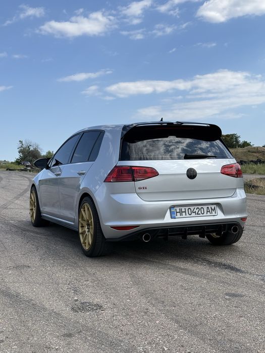 Volkswagen Golf GTI 2014 VIN 3VW4T7AU3FM040224 фото оголошення 4 з 8