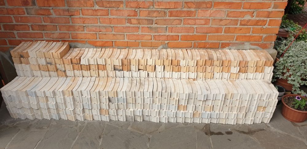 Кирпич огнеупорный тандыр,печь,камин остача 400 штук