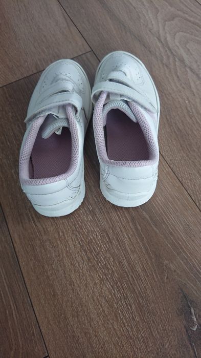 Buty sportowe dla dziewczynki 29
