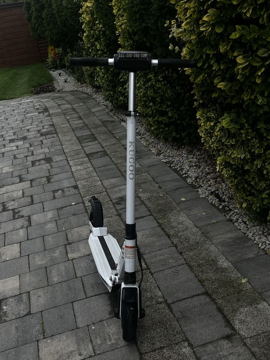 Sprzedam hulajnogę elektryczną