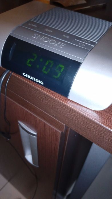 Radio budzik Grundig