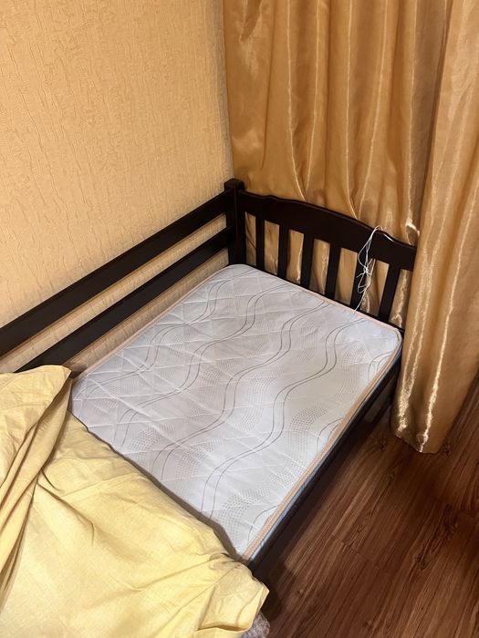 Продам ліжко 2х ярусне