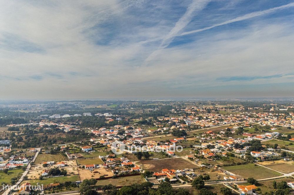 Terreno urbanizável em Palmela com 814 m²