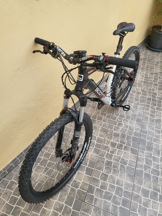 Bicicleta scott  em bom estado (troca)