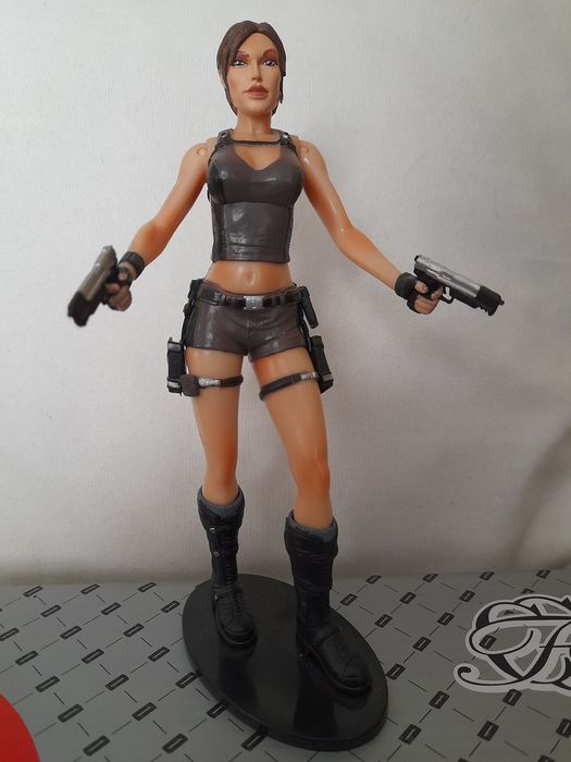 Фігурка Tomb Rider, Лара Крофт.
