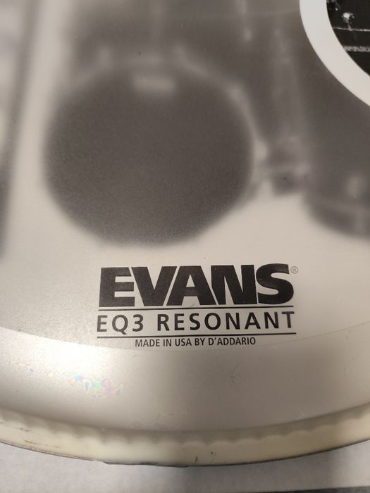Naciąg perkusyjny 22" Evans EQ3 RESONANT Bass Drum