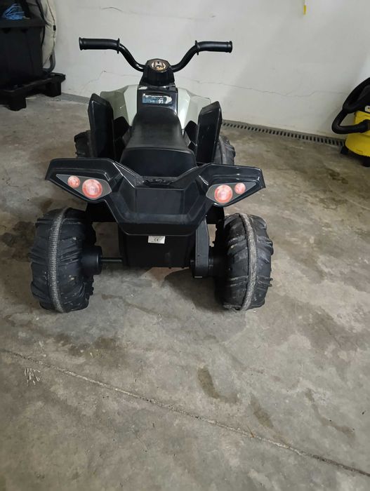 Moto 4 criança (Feber)