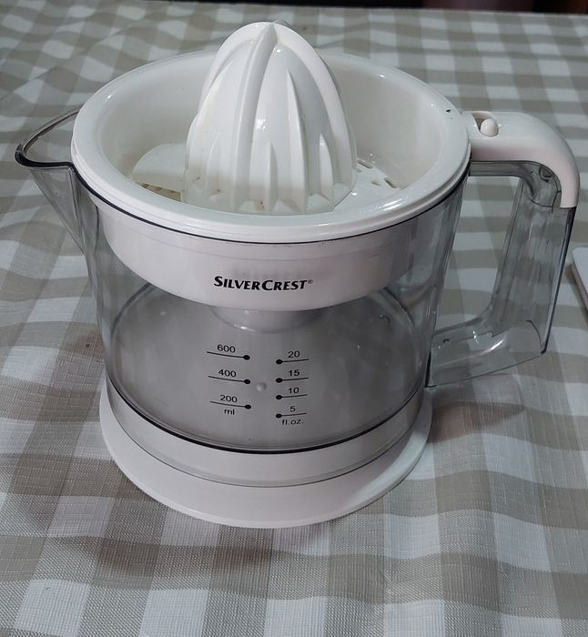 Espremedor de citrinos