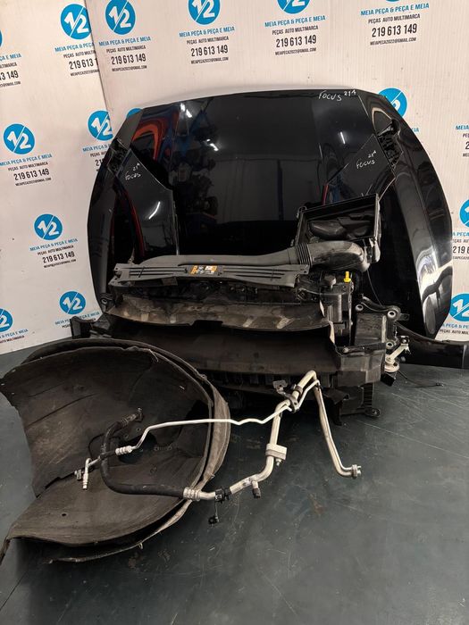 Frente completa Ford Focus de 2020