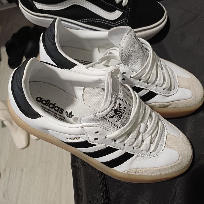 Tenis de marca adidas