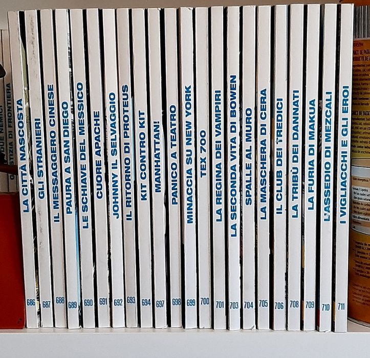 Lote Tex Willer, BD original em italiano. 154 álbuns da série regular