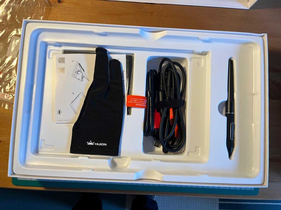 Ecra de Desenho - Tablet Gráfica Huion Kamvas 13