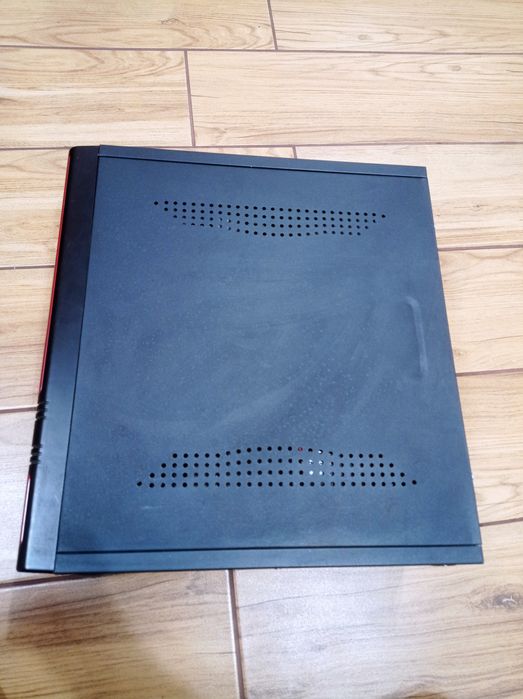 Продам корпус системного блока GRESSO