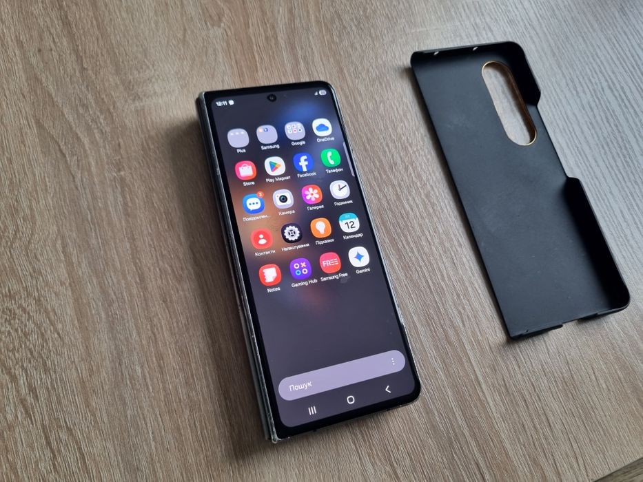 Телефон флагман Samsung Galaxy Fold 4 12/512gb + чехол