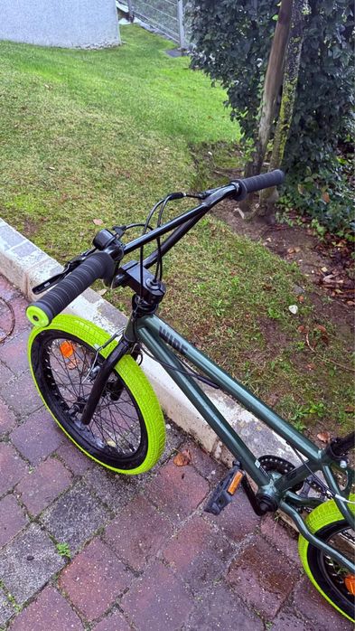Bmx praticamente nova
