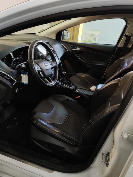 Ford focus Titanium ST 1.0 125cv GPL