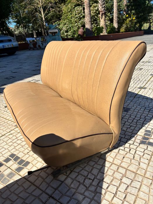 Bancos de 4L Novos (banco da frente corrido)