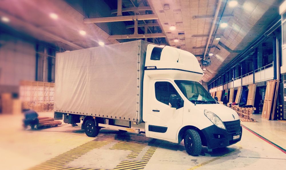 Вантажні перевезення Київ грузоперевозки Україна доставка груза таксі