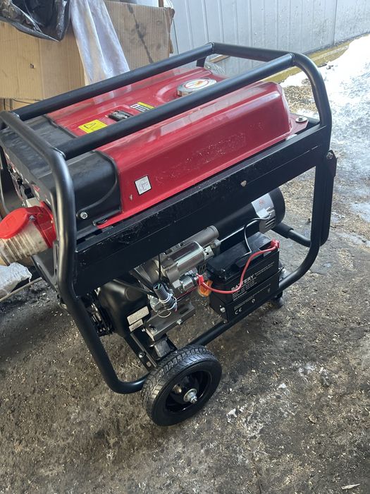 Продам новий 3фазний генератор 9.5kw/10kv