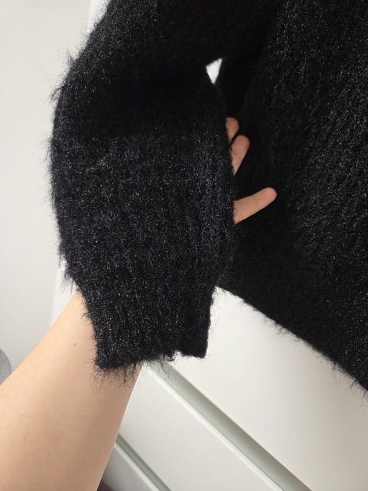 Śliczny sweterek-golfik