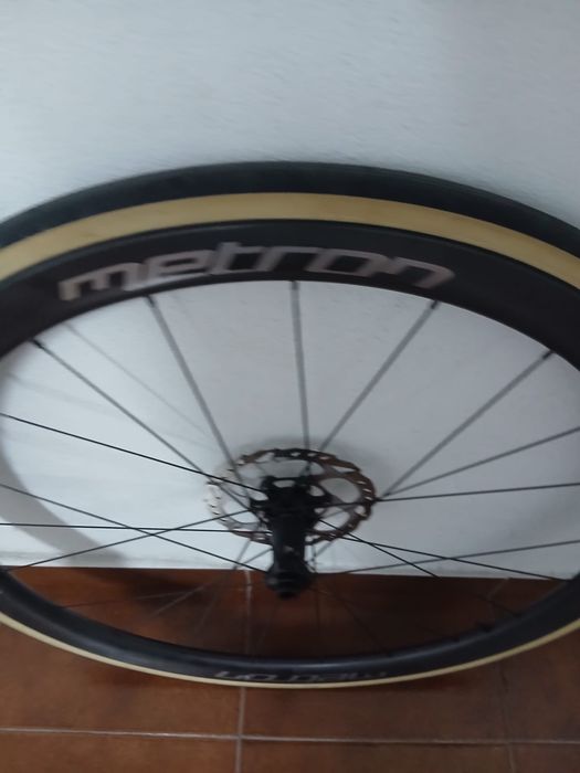 Rodas Vision Metron 40