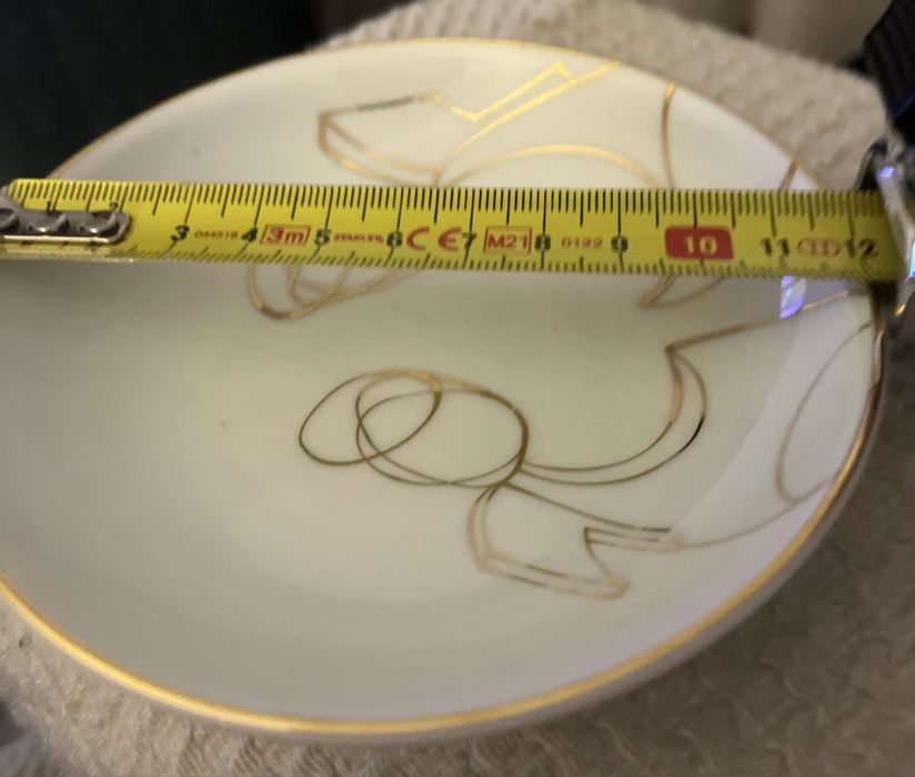 Prato porcelana fina da Spal com 2 anjos estilizados