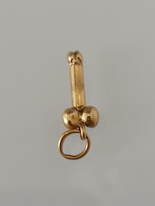 Medalha falo em ouro de 19,2kt