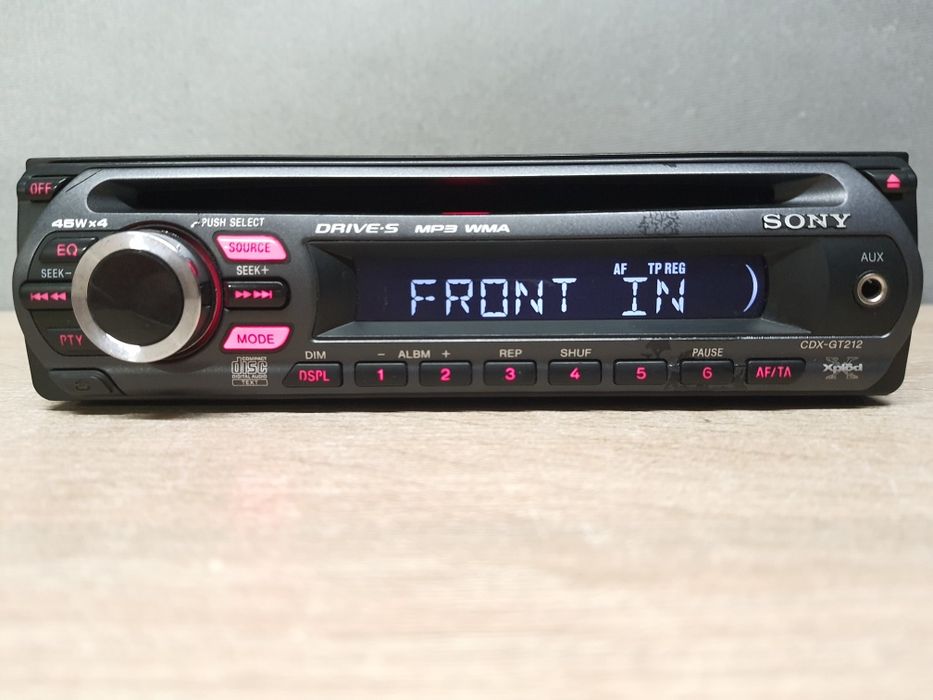 Radio samochodowe Sony CD z MP3 AUX CDX-GT212 4x45W Czerwone Audi Fiat