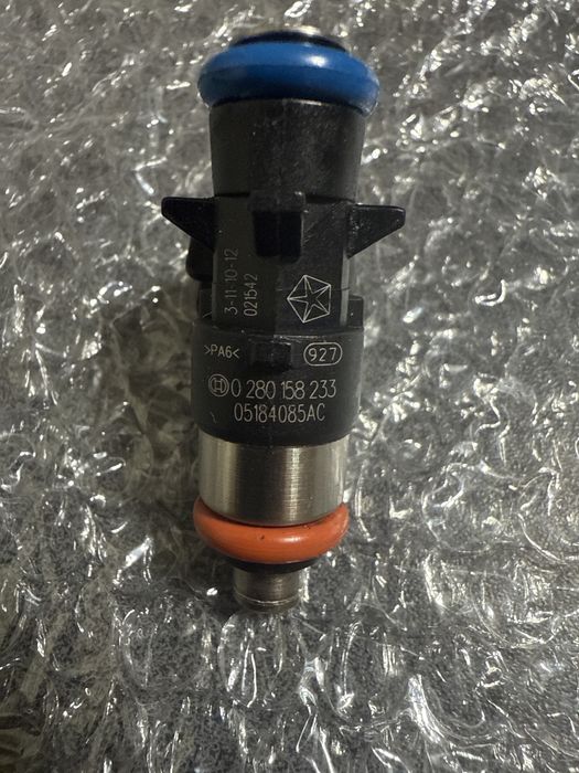 Wtryskiwacz Paliwa Jeep