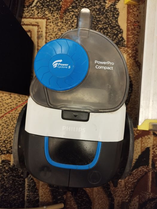 Odkurzacz Philips GC9332 uszkodzony