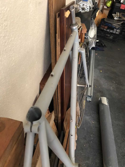 Bicicleta antiga de estrada