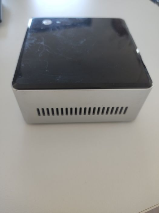 Computadori Intel Nuc
