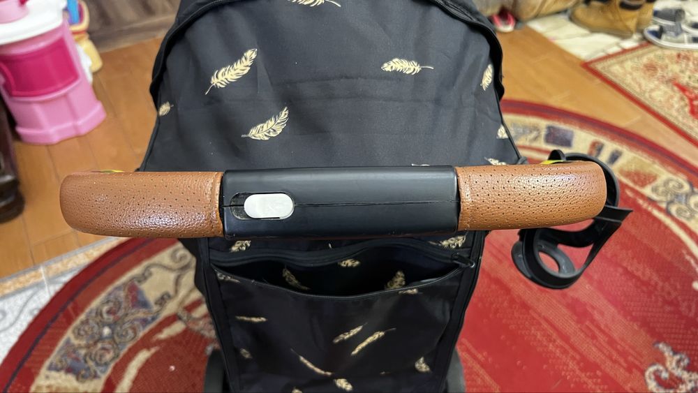 Прогулянкова уоляска yoya