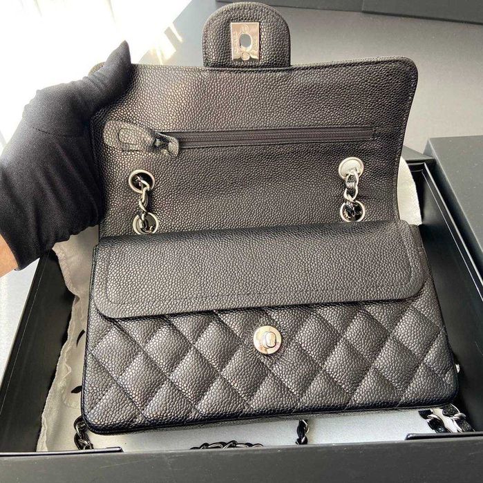 Damska torebka Chanel Classic Flap