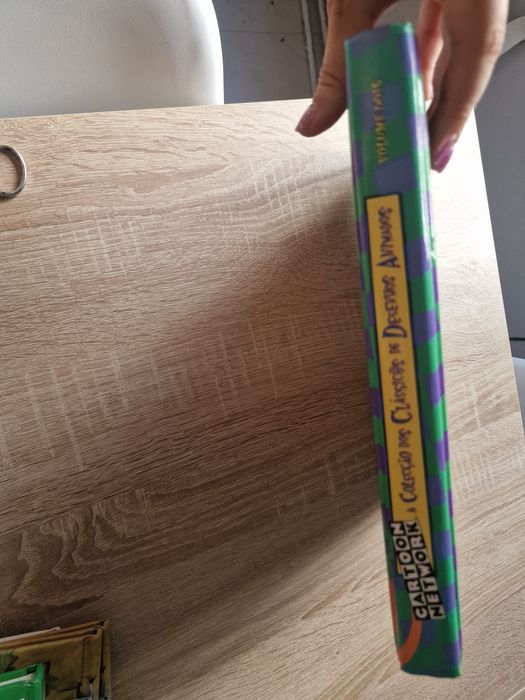 Livro Classicos Desenhos Animados Flintstones Scooby Doo