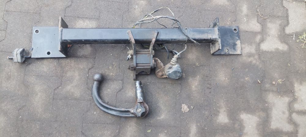 Hak holowniczy bmw e90 e91 wypinany