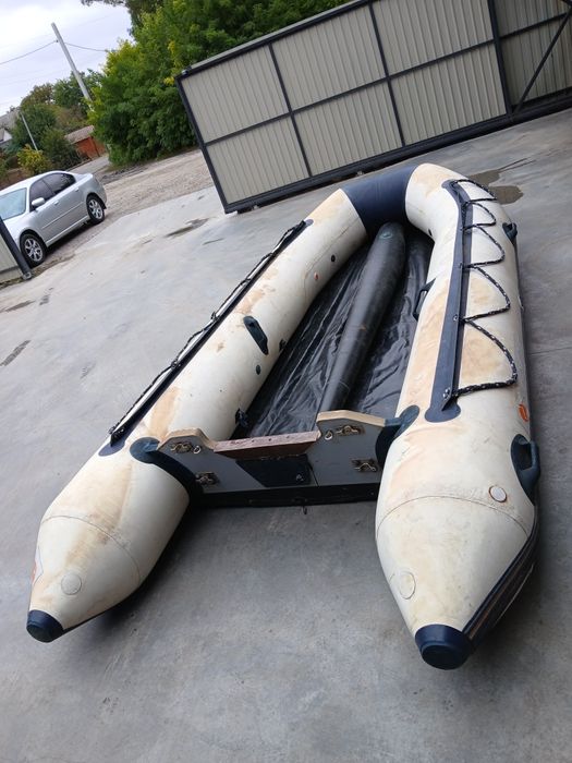 Продам лодку Колібрі Чудовий стан Ямаха