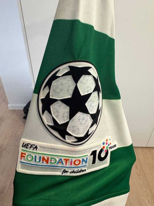 Camisola assinada Francisco Trincão