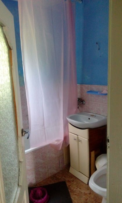 продам будинок ,