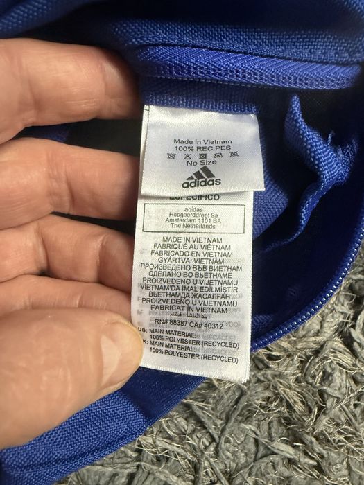 Kosmetyczka Adidas Champion League, stan jak nowa