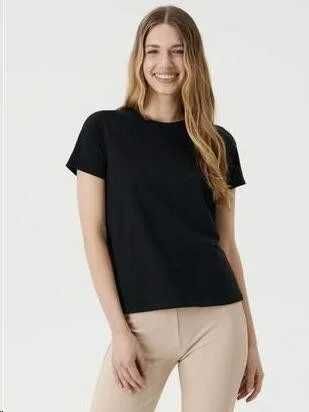 Жіночі базові футболки оптом сток футболки Італія