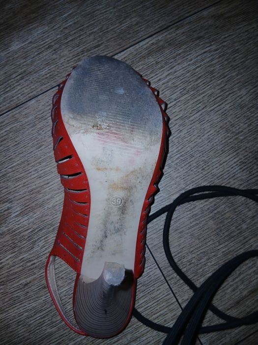 Buty szpilki  rozm 39