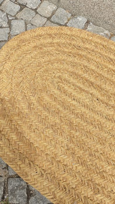 Tapete oval de fibra natural