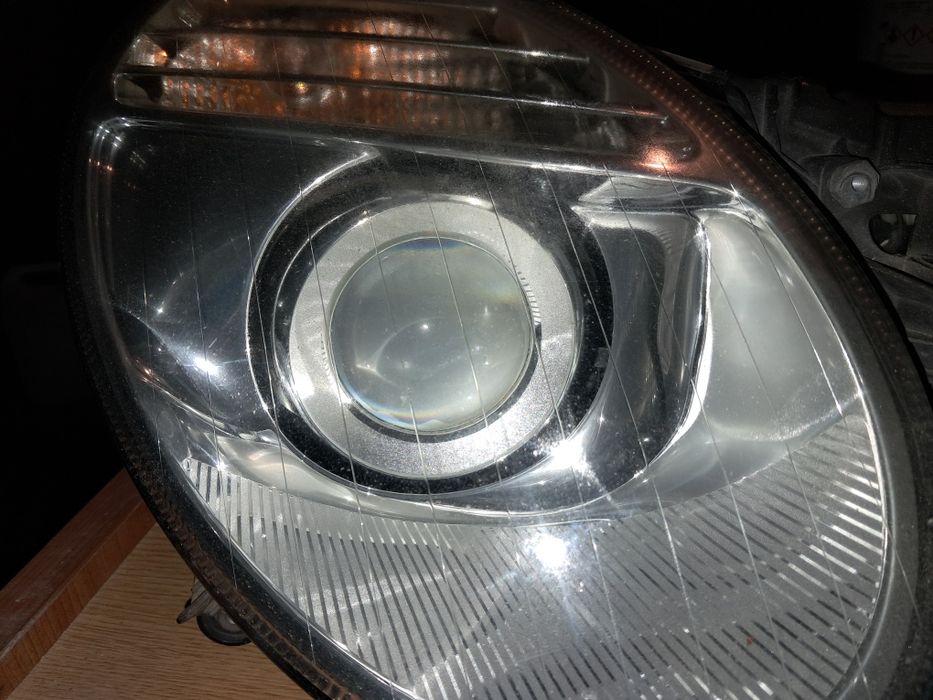 Par de farois/ópticas Bi-xenon Mercedes w211  ORIGINAIS ano   2008