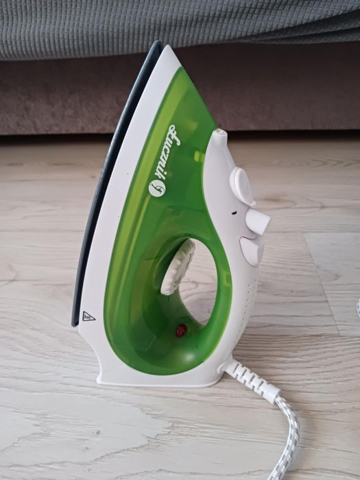 Żelazko łucznik jak nowe !!