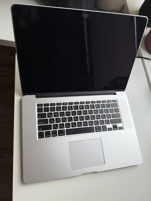 Apple MacBook Pro Retina 15” Mid 2015, Intel Core i7/16 GB RAM/512 GB