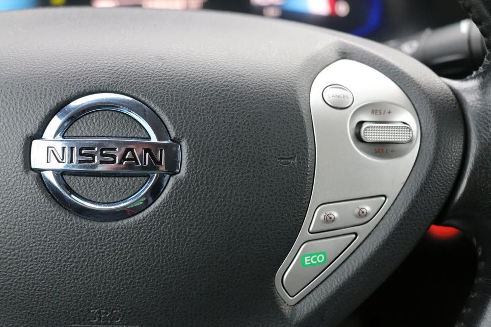 Nissan Leaf 2015 року з Європи