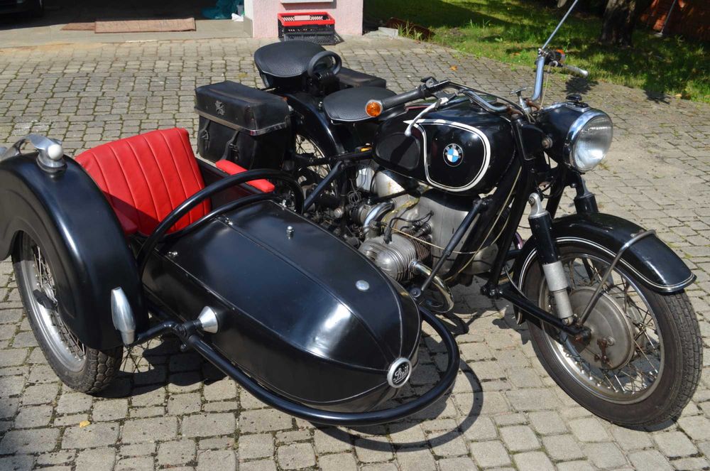 Motocykl z koszem zabytek  BMW  R60/2 /  BMW R35 osiołek  / BMW  R25/2