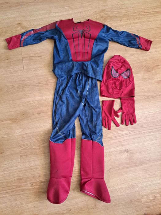 Strój Spiderman  4 części