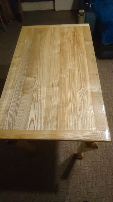 Кухонный стол с табуретками